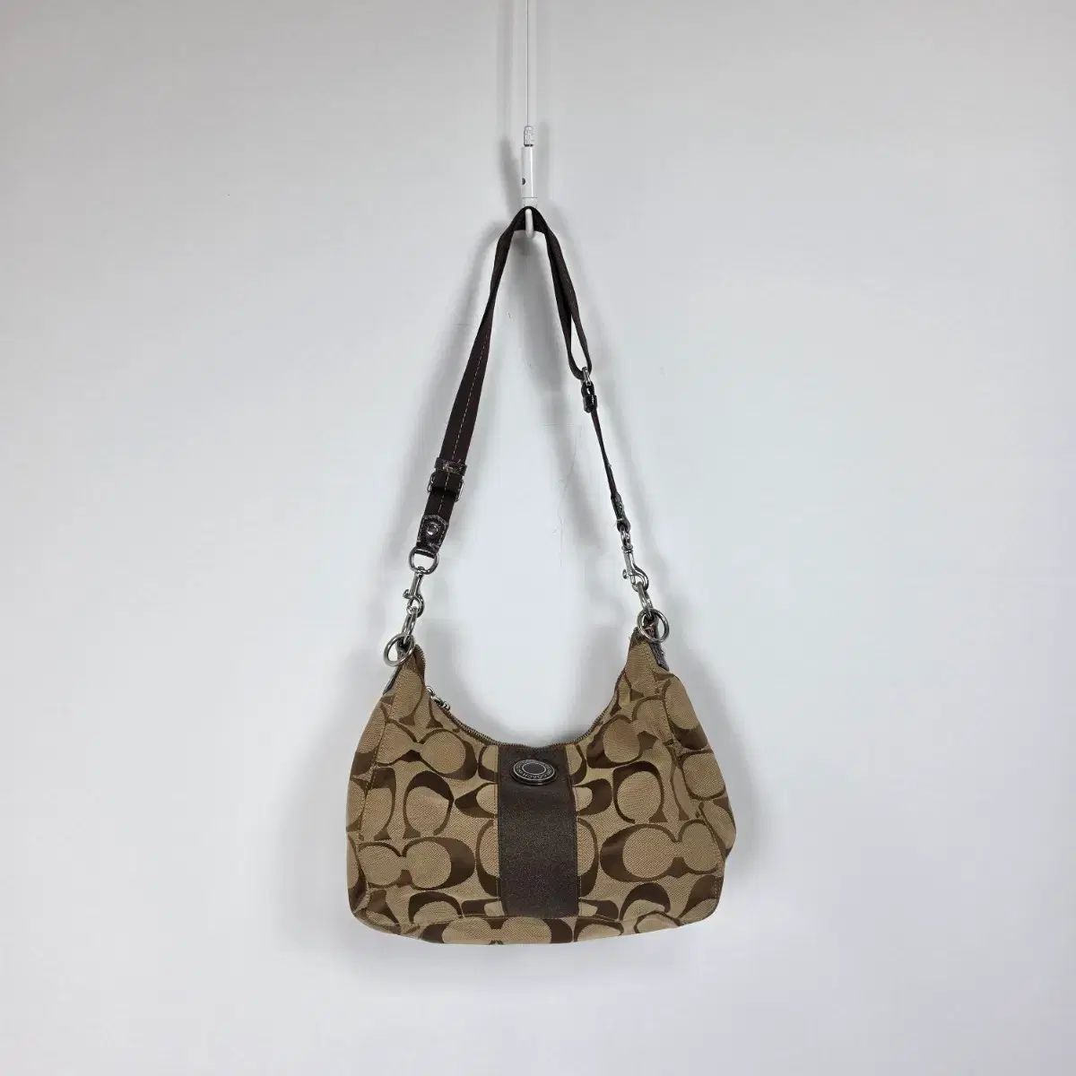 COACH コーチ シグネチャー(cignature) ショルダーバック ブラウン HOBO BAG パータン クロスバック 0610