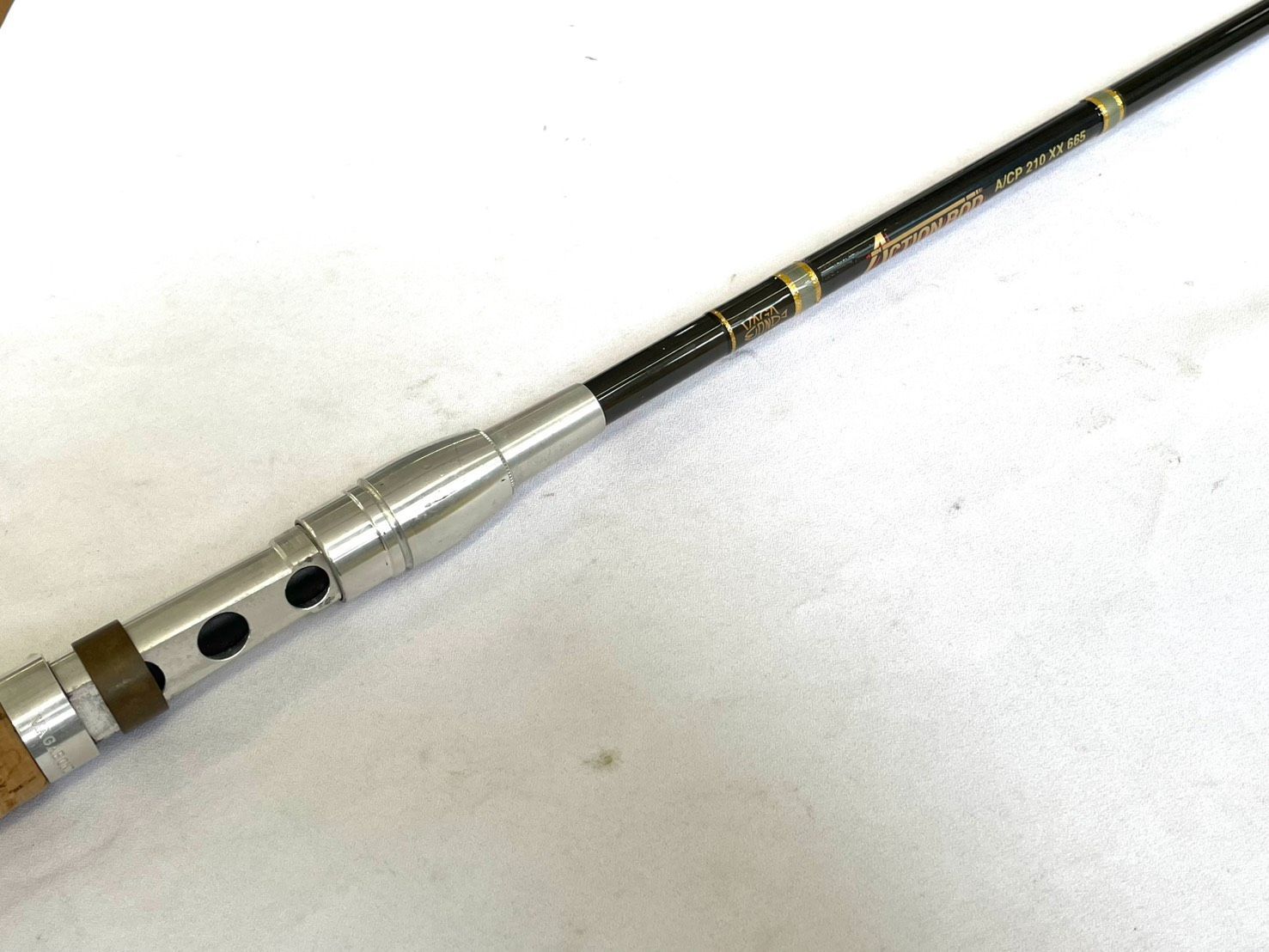 送料無料(一部地域除く) ヴァガボンド アクションロッド Ａ／ＣＰ ２１０ＸＸ ６６５ コンペティターシリーズ バスロッド ＶＡＧＡＢＯＮＤ サーフェイススペシャル ミリオンフィッシュ ハンドメイド（０７）