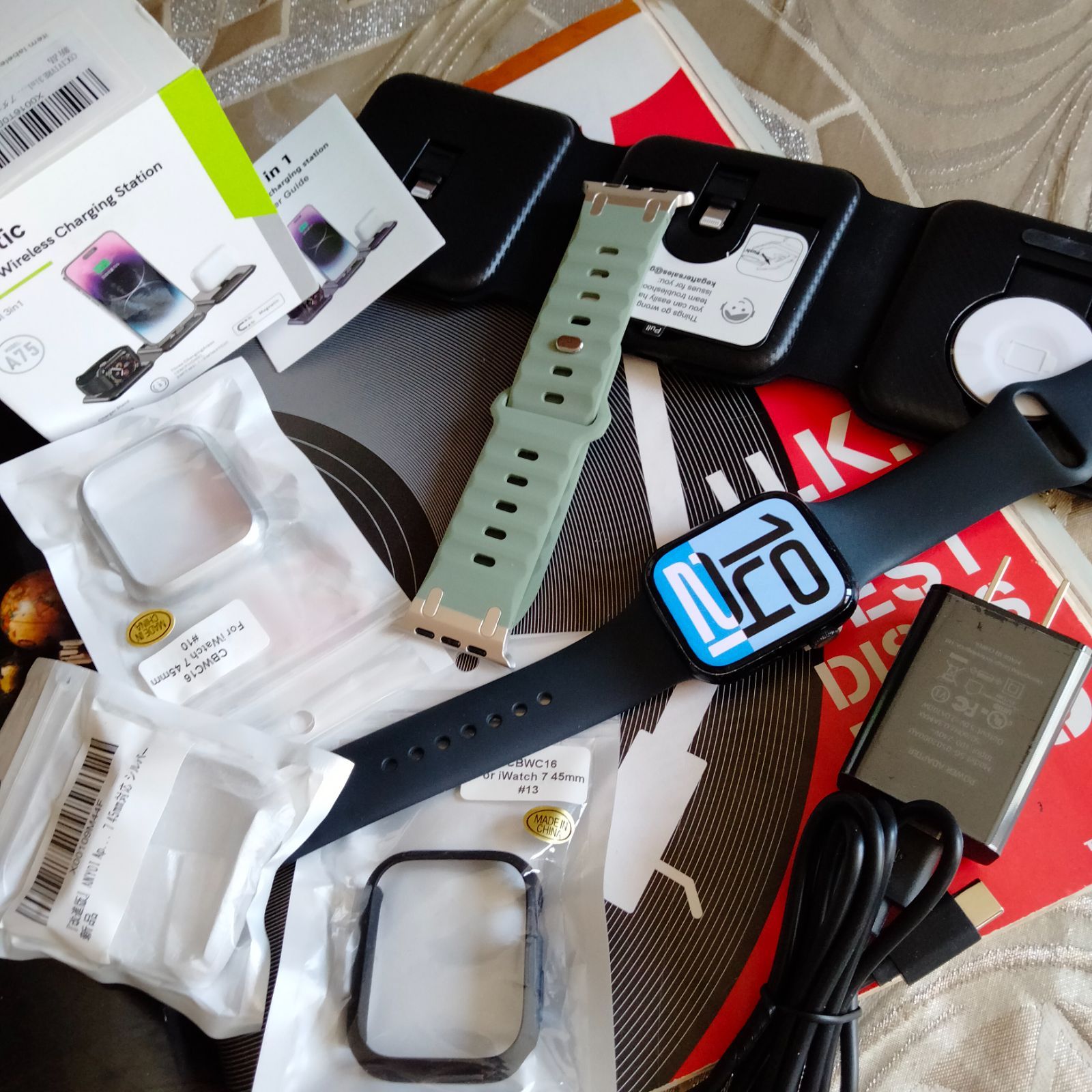 ◆ 92% 一式箱 Apple Watch S8 45mm GPS アップルウオッチ TTF06