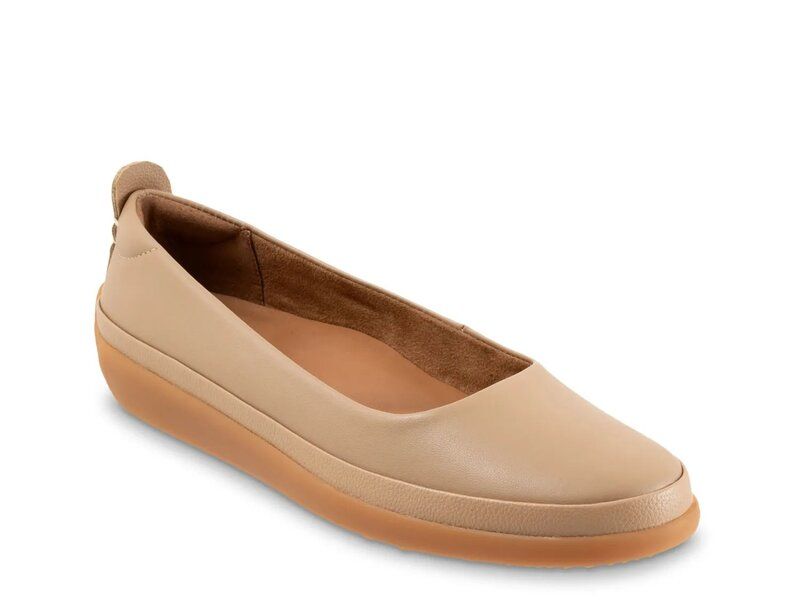 ソフトウォーク レディース シューズ スリッポン・ローファー Softwalk Disa SlipOn Beige Leather ベージュ