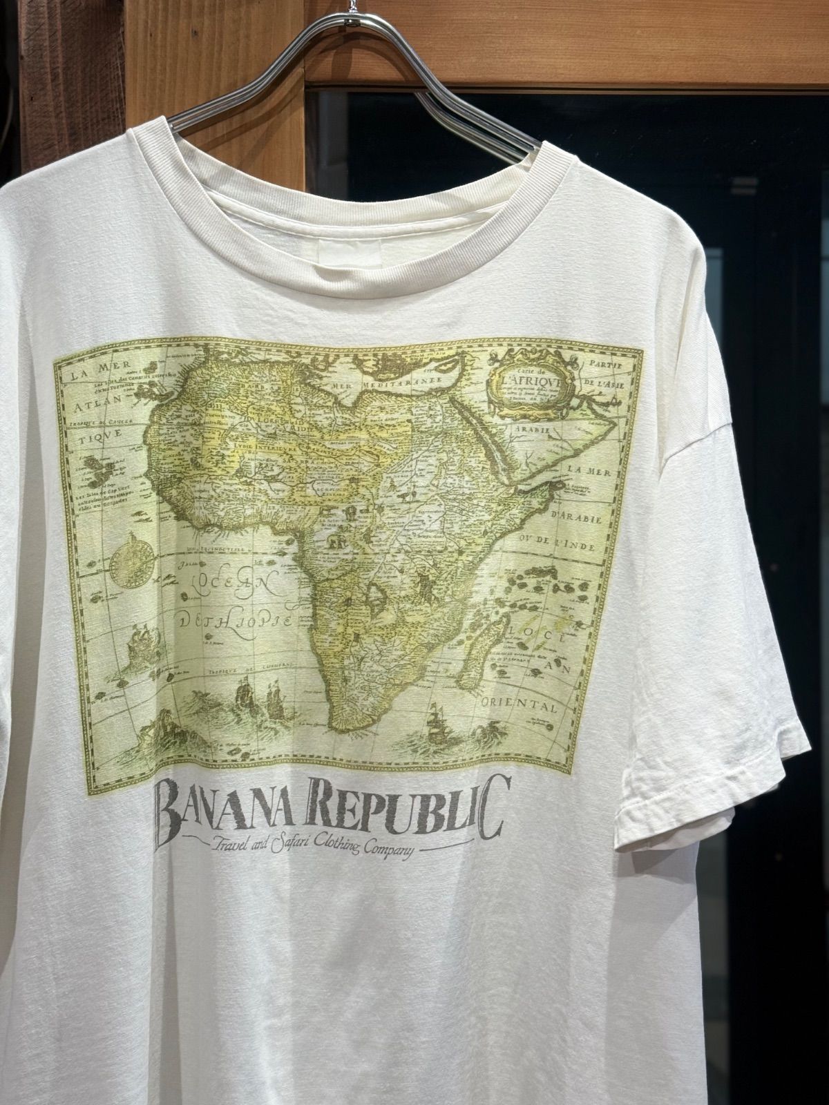 1990's BANANA REPUBLIC　PRINT T-SHIRT　SIZE : L　バナナリパブリック　Tシャツ　1990年代