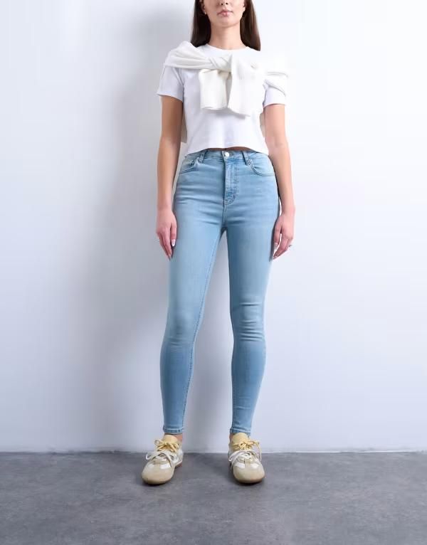トップショップ レディース ボトムス デニムパンツ Topshop Hourglass Jamie skinny high rise jean in bleach Bleach
