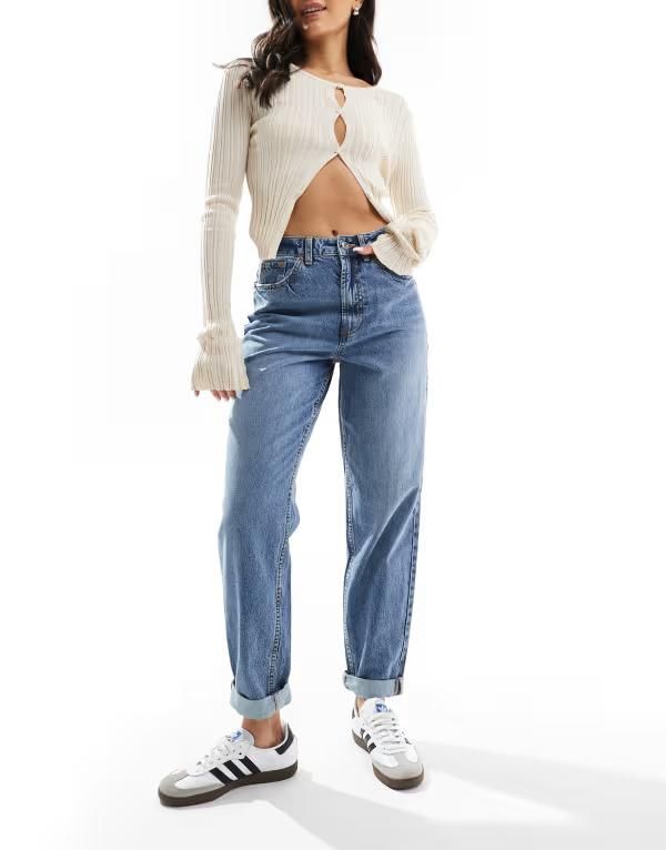 エイソス レディース ボトムス デニムパンツ ジーンズ ASOS DESIGN relaxed mom jeans in mid MID BLUE ブルー