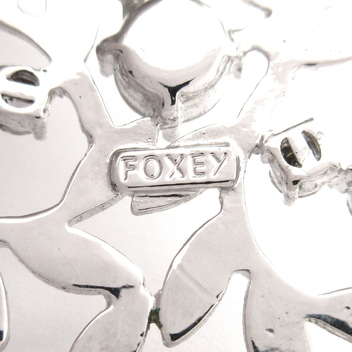 FOXEY(フォクシー) ネックレス - シルバー×クリア リーフ - メルカリ