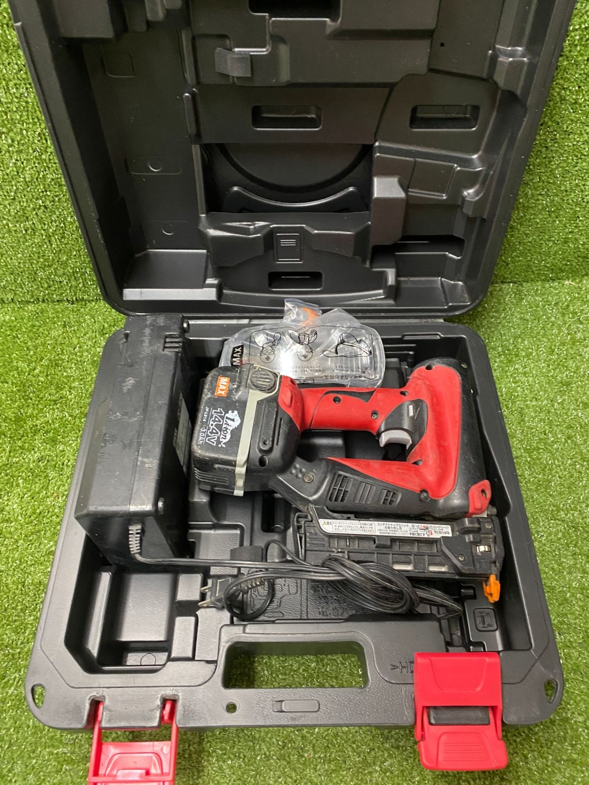 【中古品】【0902】マックス(MAX) 充電式ピンネイラ TJ-35P1（バッテリー1個付き）　ITVAFPVX428Y