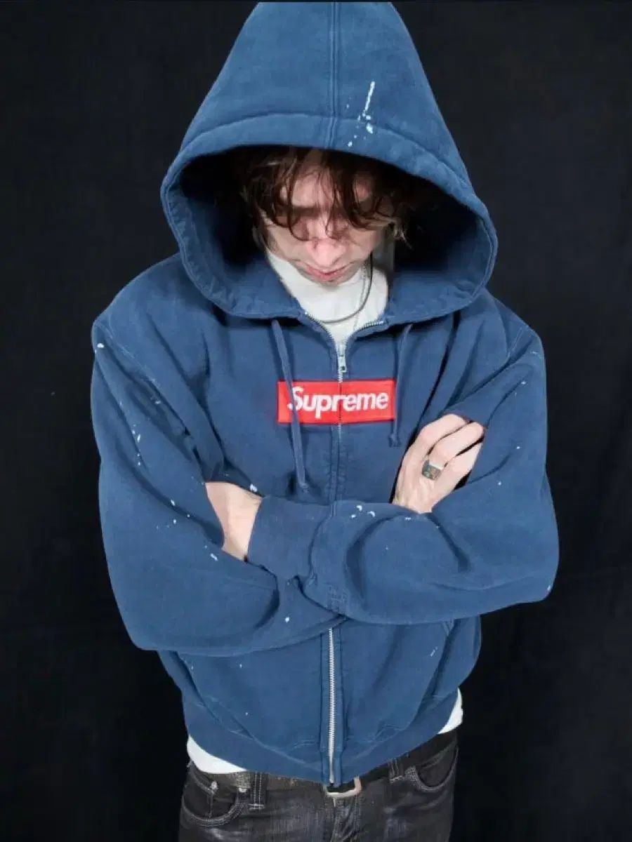 シュプリーム Maison Margiela メゾンマルジェラ ボックスロゴ WHO ジップアップ s