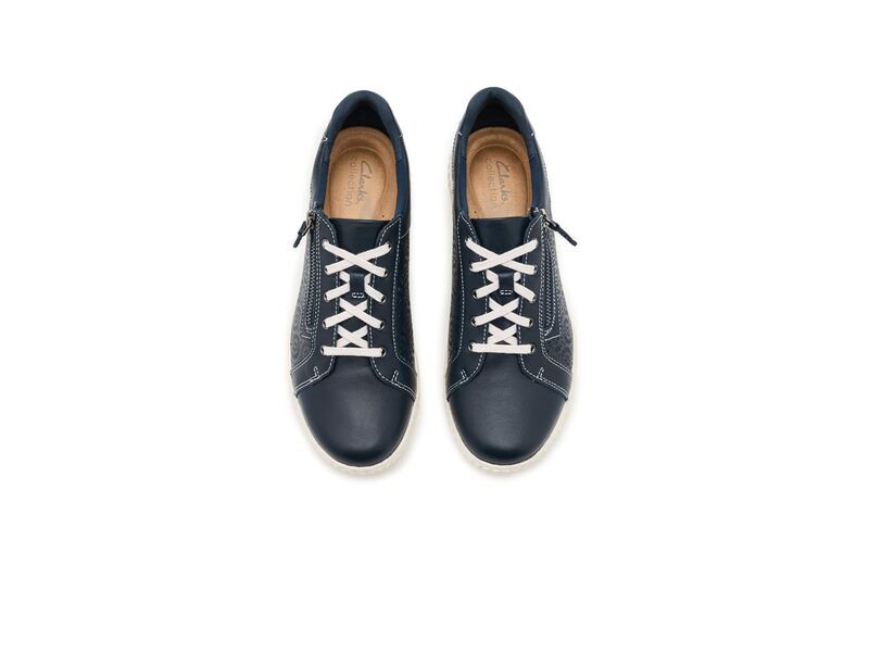 クラークス レディース シューズ スニーカー Clarks Caroline Rio Navy Leather ネイビー クラークス レディース シューズ スニーカー Clarks Caroline Rio Navy Leather ネイビー