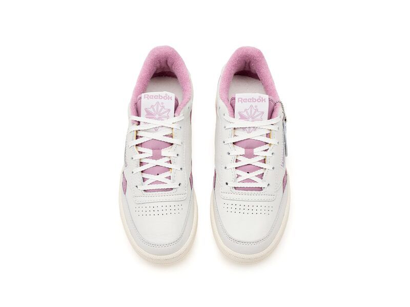 リーボック レディース シューズ スニーカー Reebok Lifestyle Club C Revenge Soft GreyChalk チョーク リーボック レディース シューズ スニーカー Reebok Lifestyle Club C Revenge Soft GreyChalk チョーク