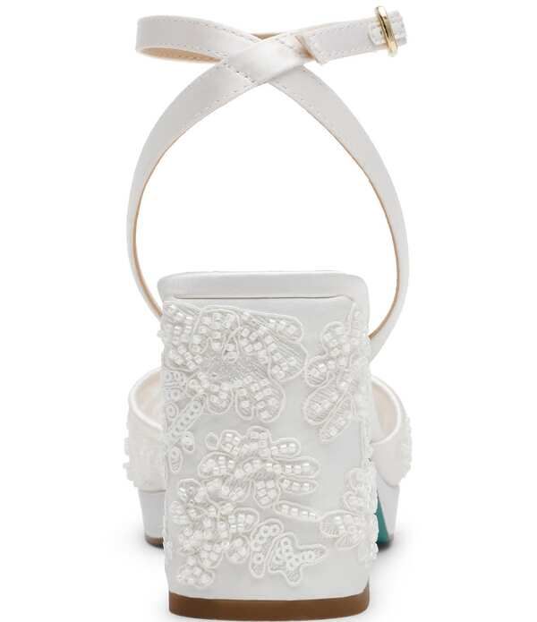ベッツィジョンソン レディース シューズ サンダル プラットフォーム Blue by Betsey Johnson Junie Beaded Platform Dressandals Ivory アイ