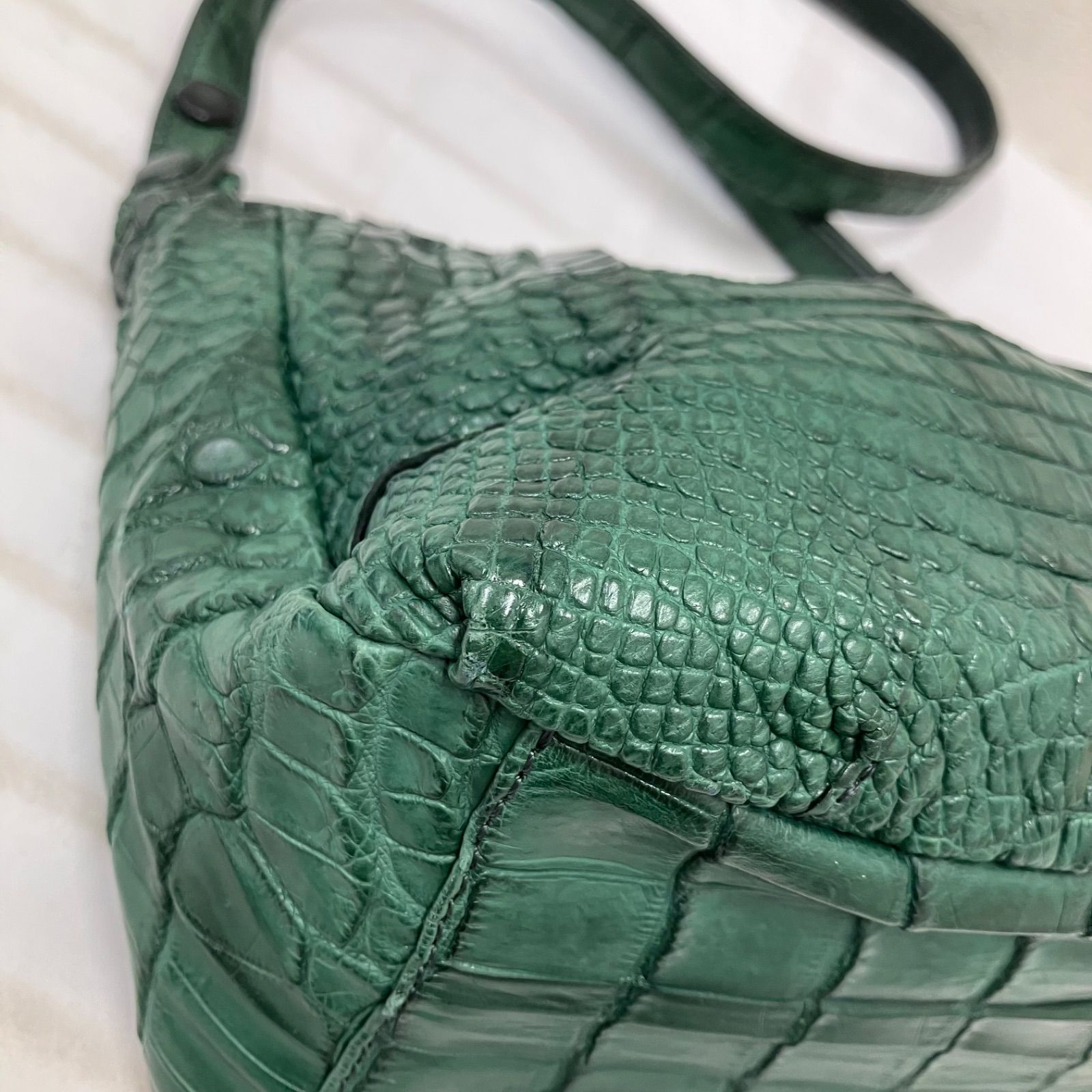 4930 【美品】 IBIZA イビサ イビザ ショルダーバッグ グリーン レザー 