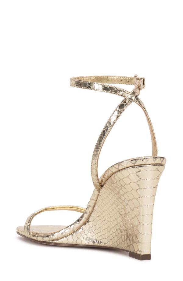 ヴィンスカムート レディース シューズ サンダル アンクル Vince Camuto Ambee Ankle Strap Wedge Sandal Gold ゴールド