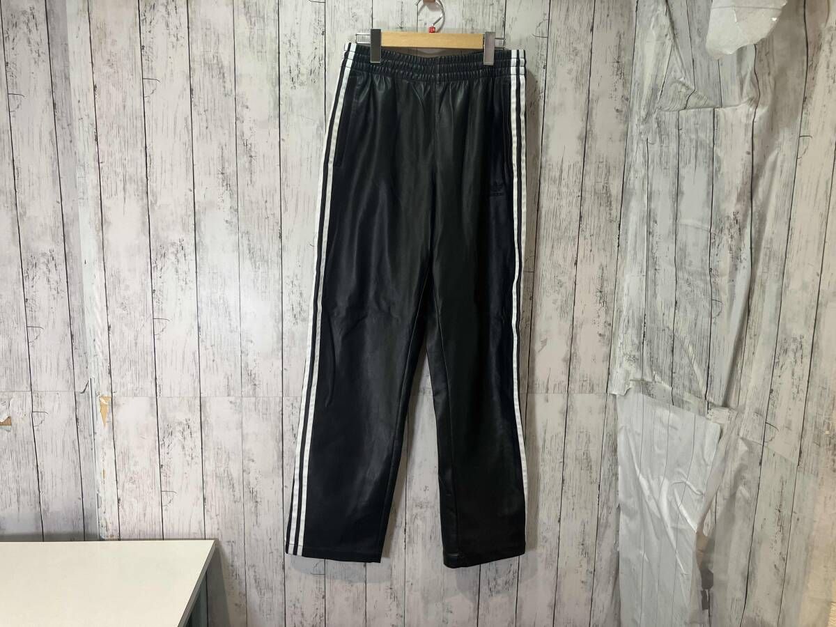 adidas フェイクレザー アディカラー スリーストライプス ファイヤーバード トラックスーツパンツ IZ4038 Mサイズ