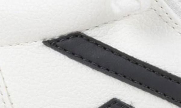 ビリーフットウェア メンズ シューズ スニーカー BILLY Footwear Classic High Top Sneaker White And Black ホワイト