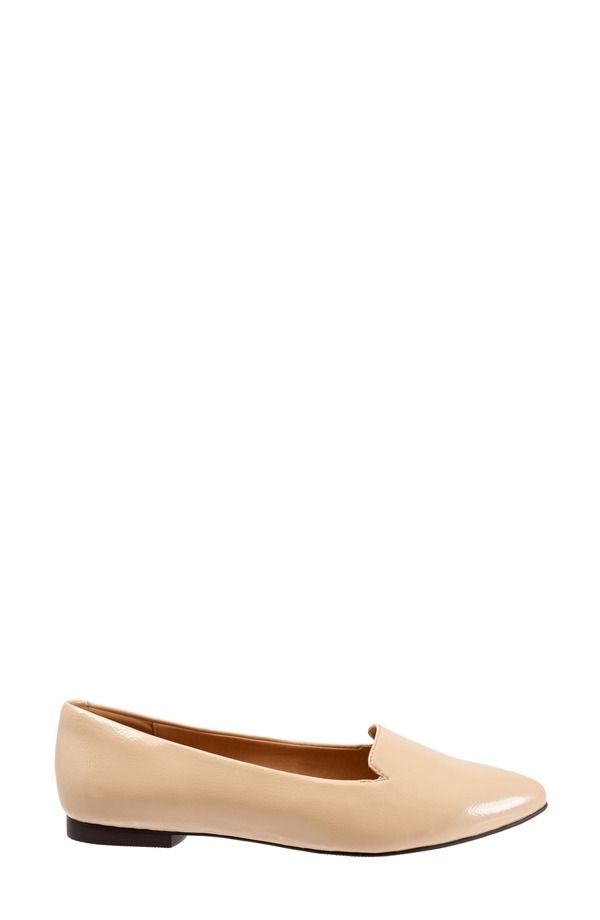 トロッターズ レディース シューズ スリッポン・ローファー Trotters Harlowe Pointed Toe Loafer Nude Faux Leather
