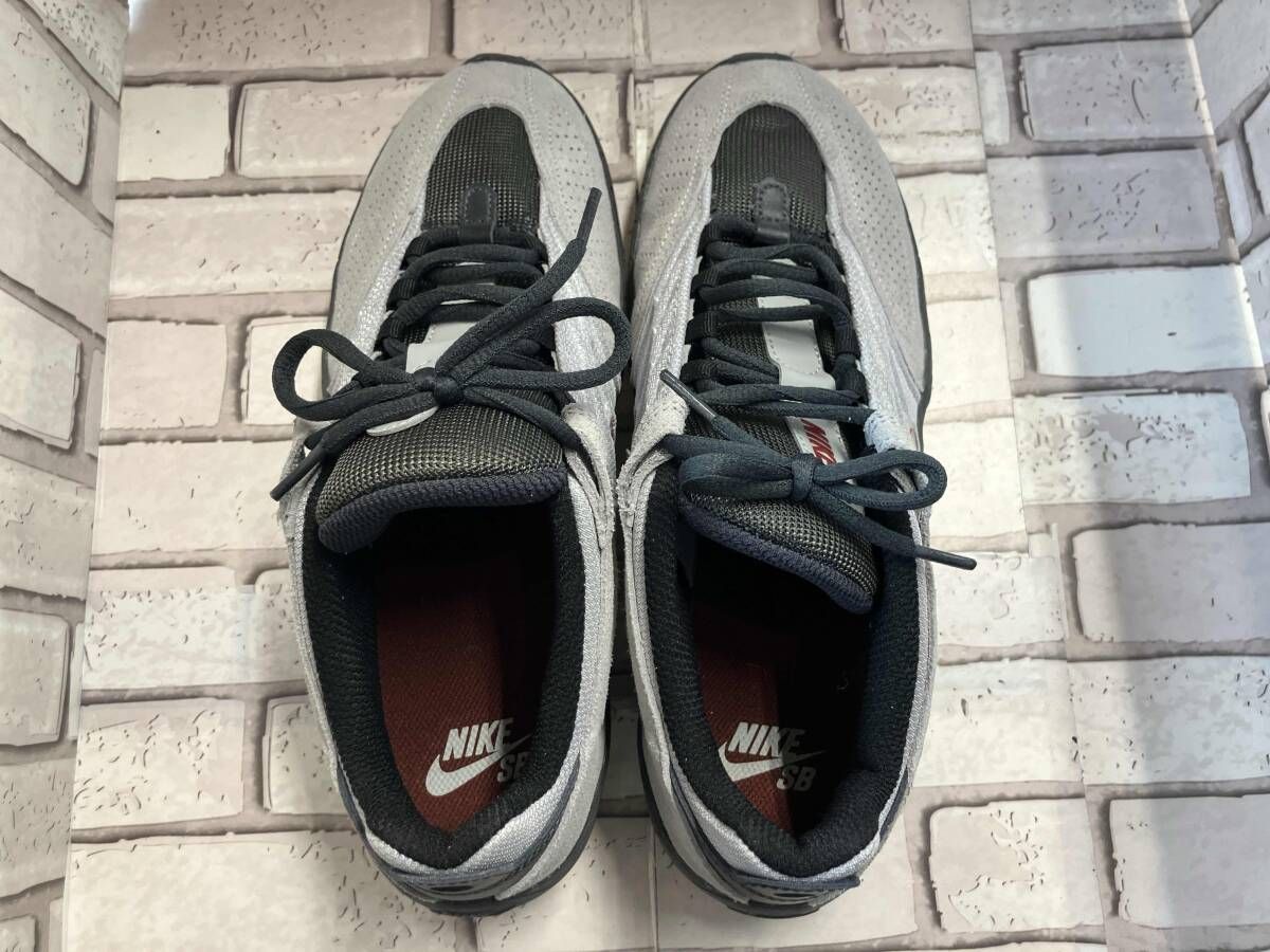 NIKE ナイキ スニーカー VERTEBRAE FD4691-004 サイズ27.0cm スポーツ
