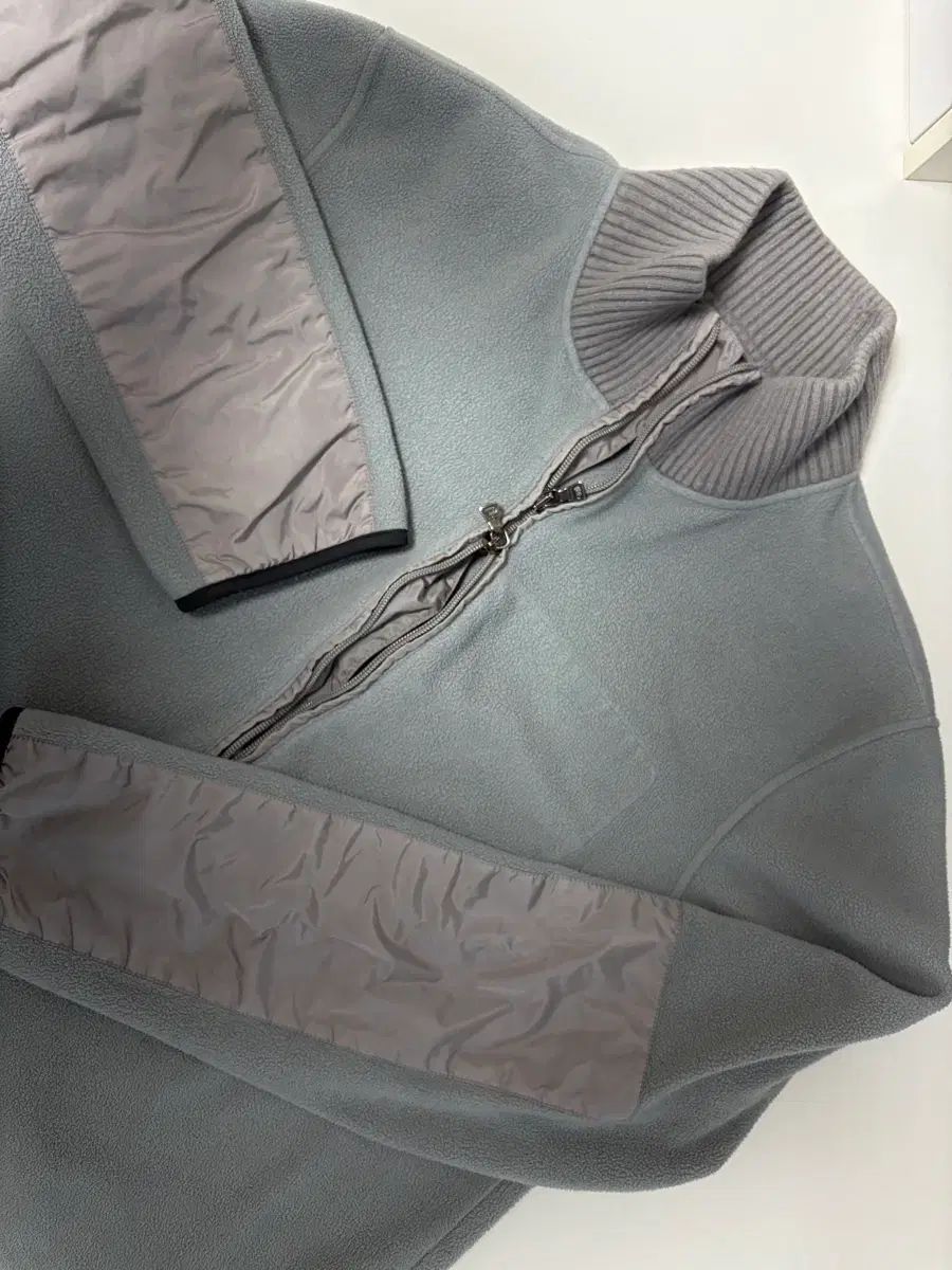 PRADA プラダ スポーツ ハーフジップアップ フリース Lサイズ