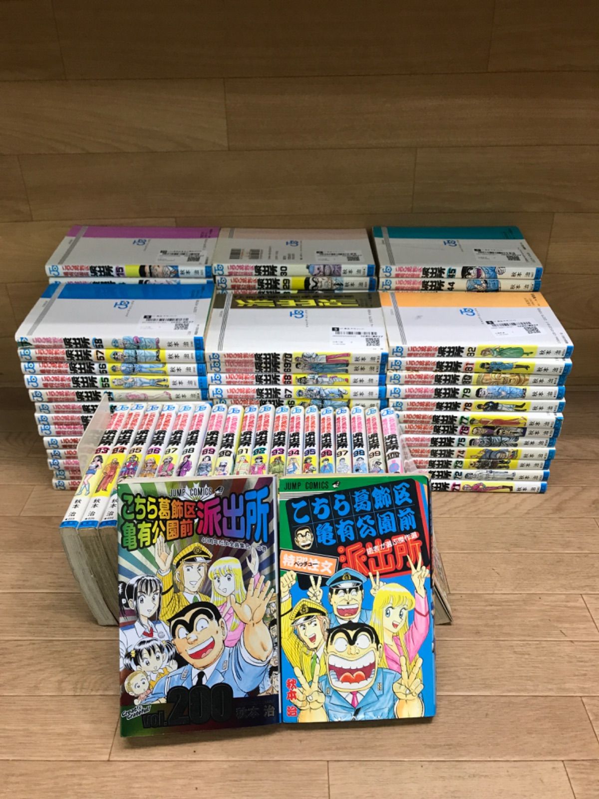 ★こち亀　1～100巻・200巻・読者が選ぶ傑作集　コミックセット　こちら葛飾区亀有公園前派出所《HU17B》※2個口発送