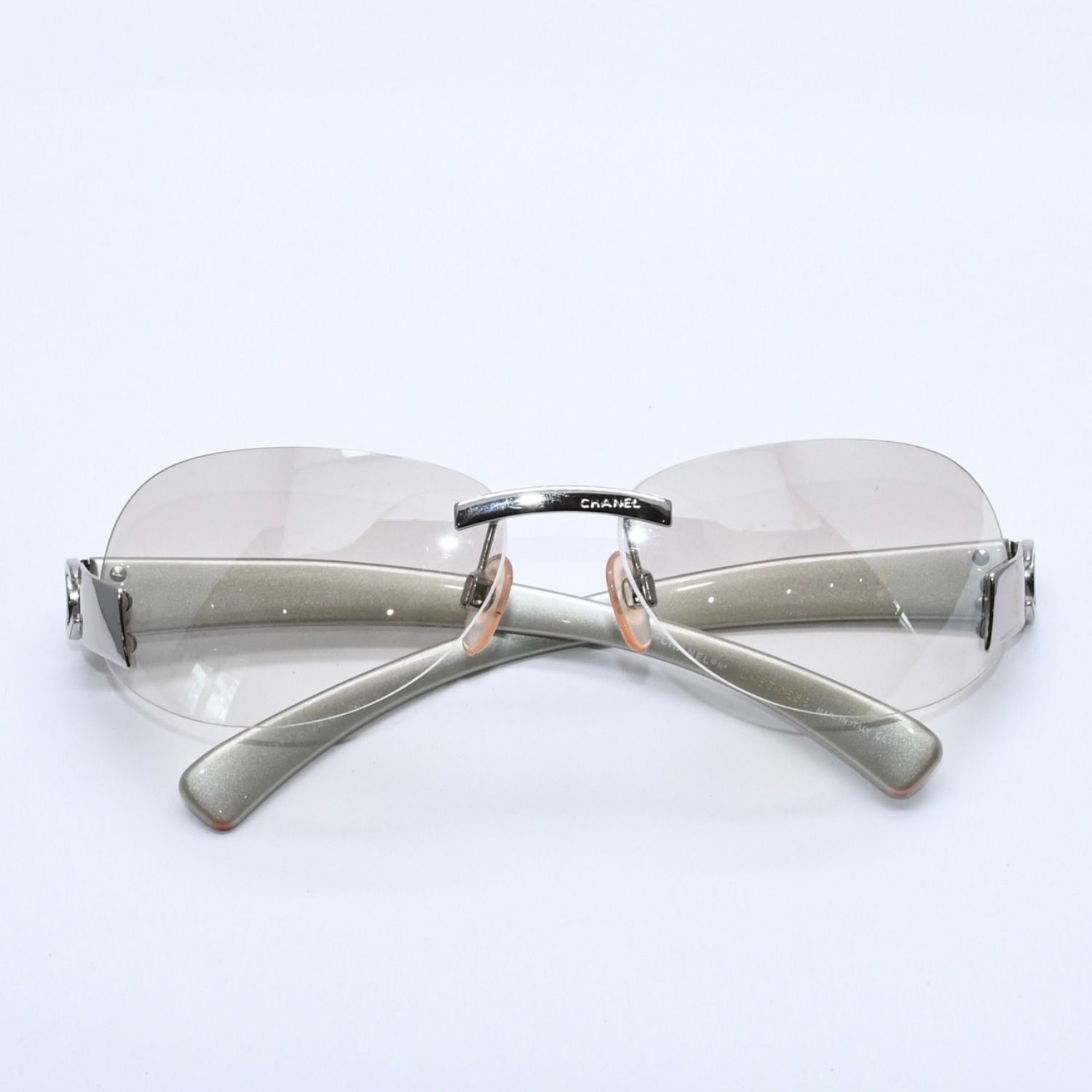 極美品 CHANEL シャネル リムレス サングラス アイウェア 4037 c.124/6I サイズ59□15 125 ココマーク シルバー クリア 中古 4a004070