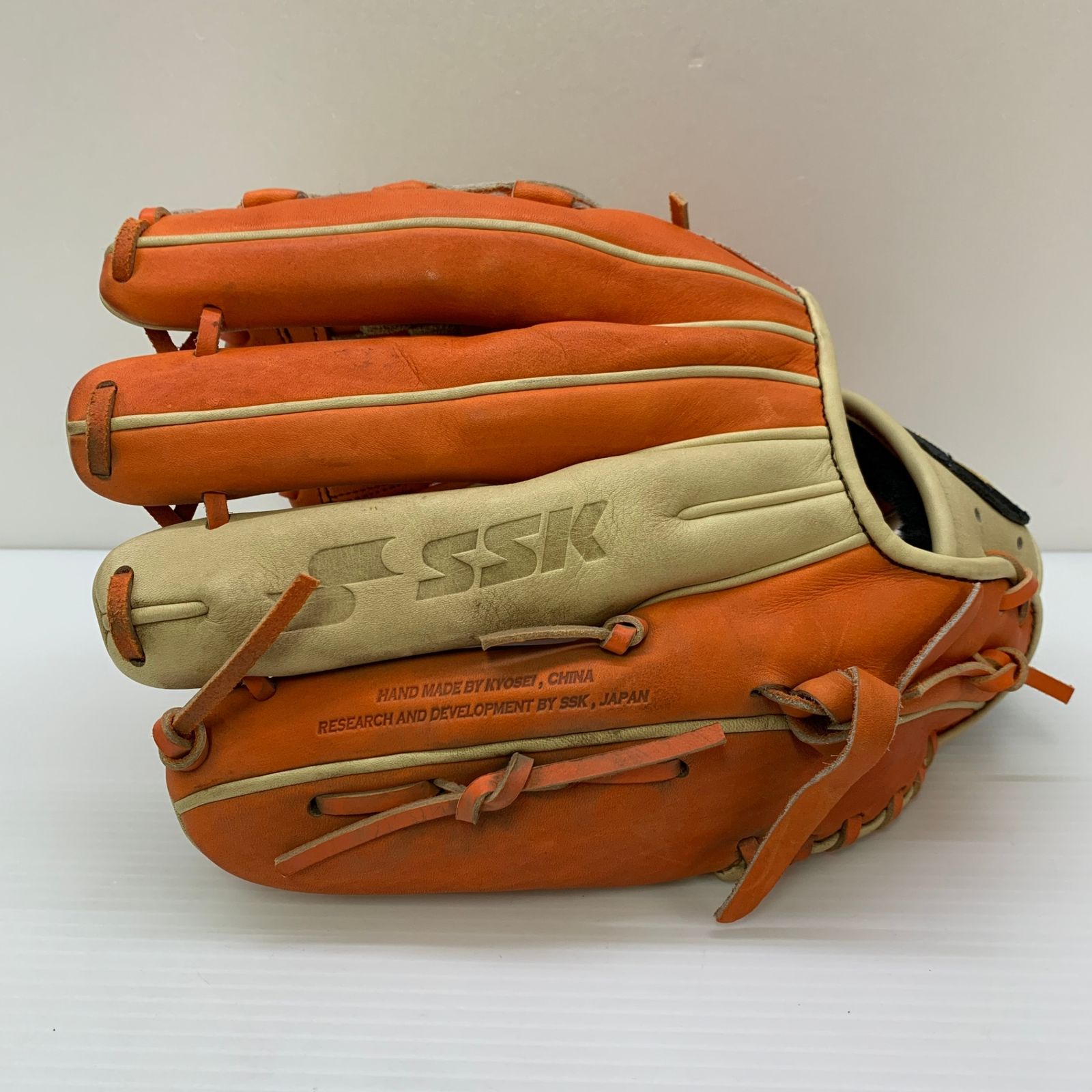 エスエスケイ SSK SMG451605 軟式 大人 一般 オールラウンド グローブ グラブ 右投げ  中古品  野球 8940 エスエスケイ SSK SMG451605 軟式 大人 一般 オールラウンド グローブ
