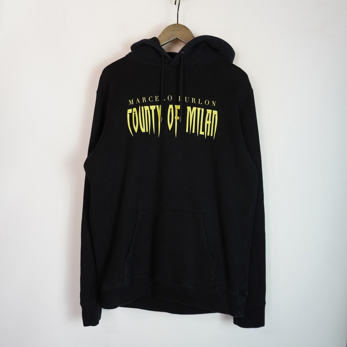 MARCELO BURLON マルセロバーロン COUNTY OF MILAN Sleepwalker Hoodie