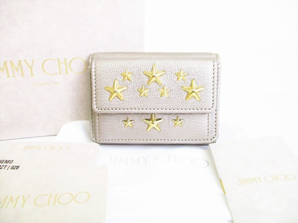 【展示未使用】 Jimmy Choo ジミーチュウ メタルスタッズ カーフレザー 3つ折り 財布 コンパクト財布 メンズ レディース グレイ×ゴールドメタル