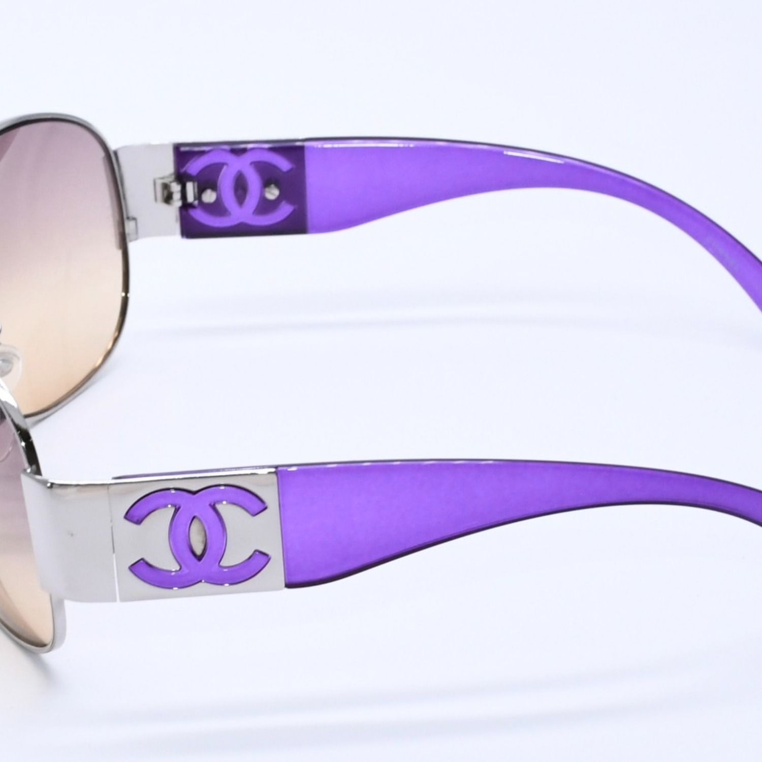 【美品】CHANEL シャネル　ココマーク　サングラス　キャビアスキン　パープル 極美品 CHANEL シャネル ティアドロップ サイドココマーク パープル