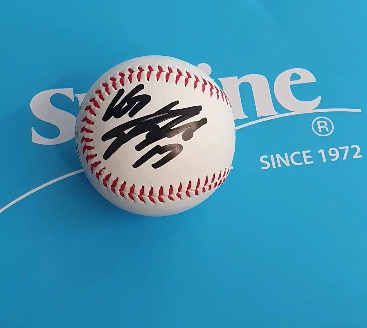 LG Twins（エルジー・ツインズ）パク・ヘミン選手（選手）サインボール