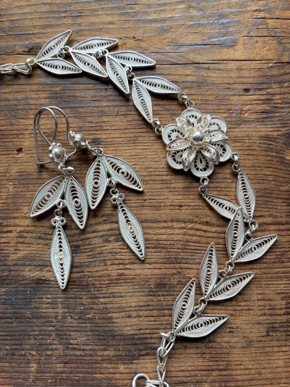 トルコ製 シルバー925 ハンドメイド ブレスレット(レース細工・花モチーフ・アンカラ買付) 1