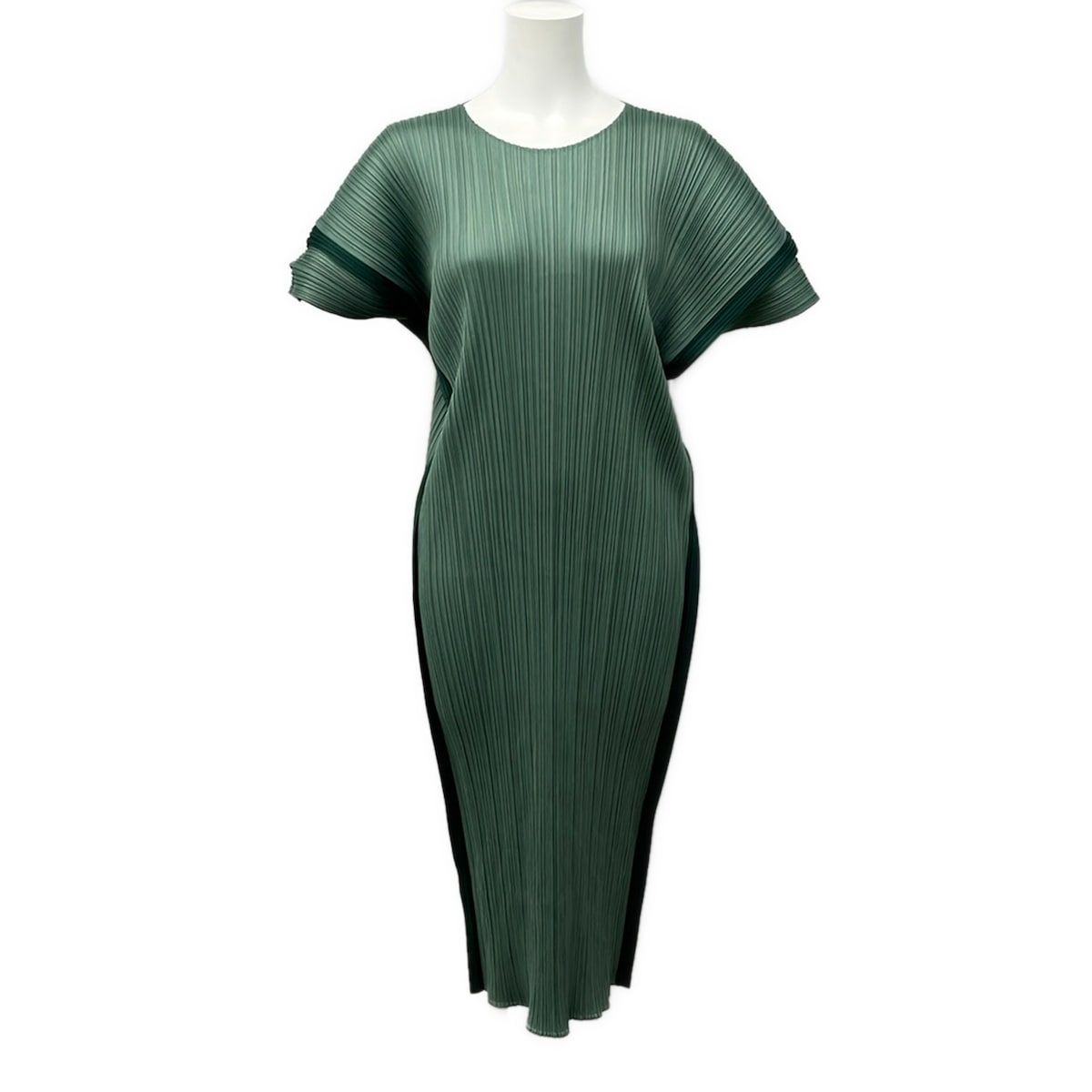 PLEATS PLEASE(プリーツプリーズ) ワンピース サイズ3 L レディース美品 - グリーン×ダークグリーン クルーネック/半袖/ロング