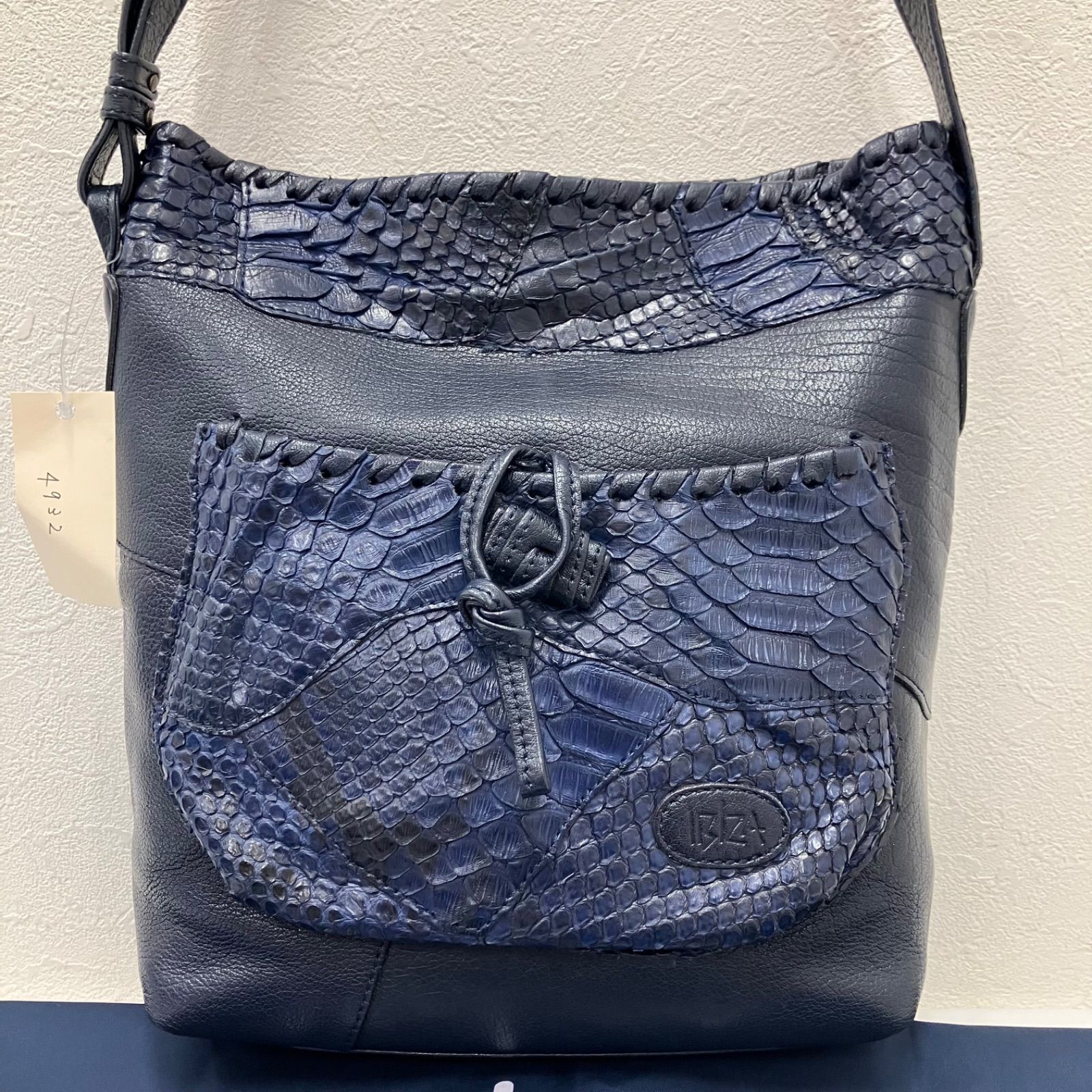 4932 【美品】 IBIZA イビサ イビザ ショルダーバッグ ネイビー 紺