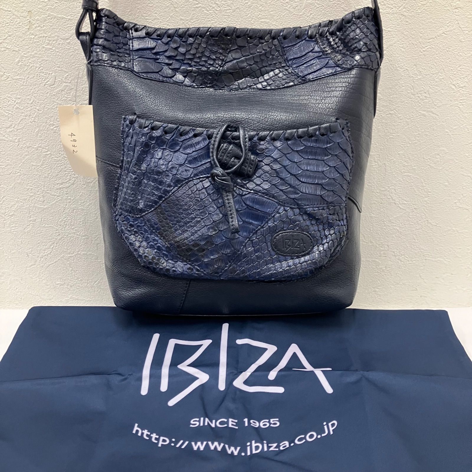 4932 【美品】 IBIZA イビサ イビザ ショルダーバッグ ネイビー 紺