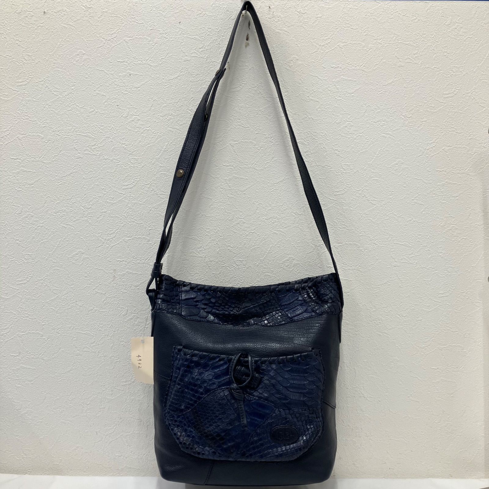 4932 【美品】 IBIZA イビサ イビザ ショルダーバッグ ネイビー 紺