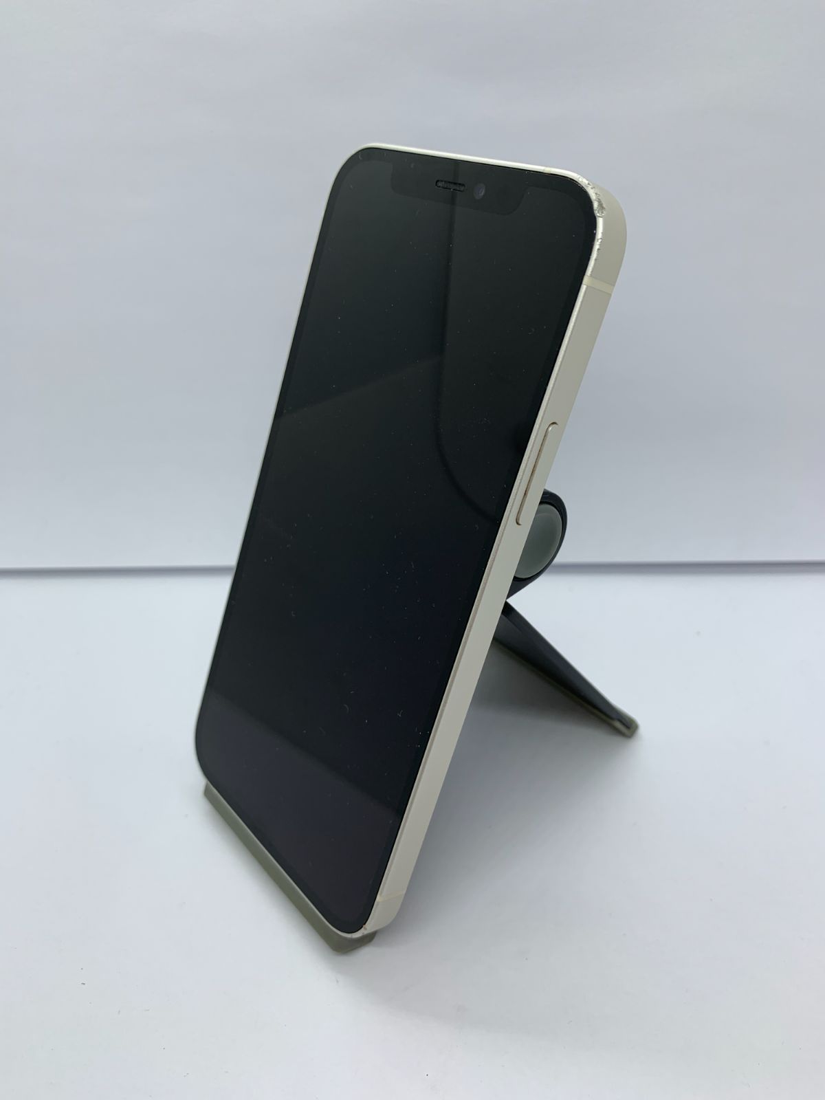 中古・バッテリー劣化・フレームキズ有】iPhone 12 128GB ホワイト SIM