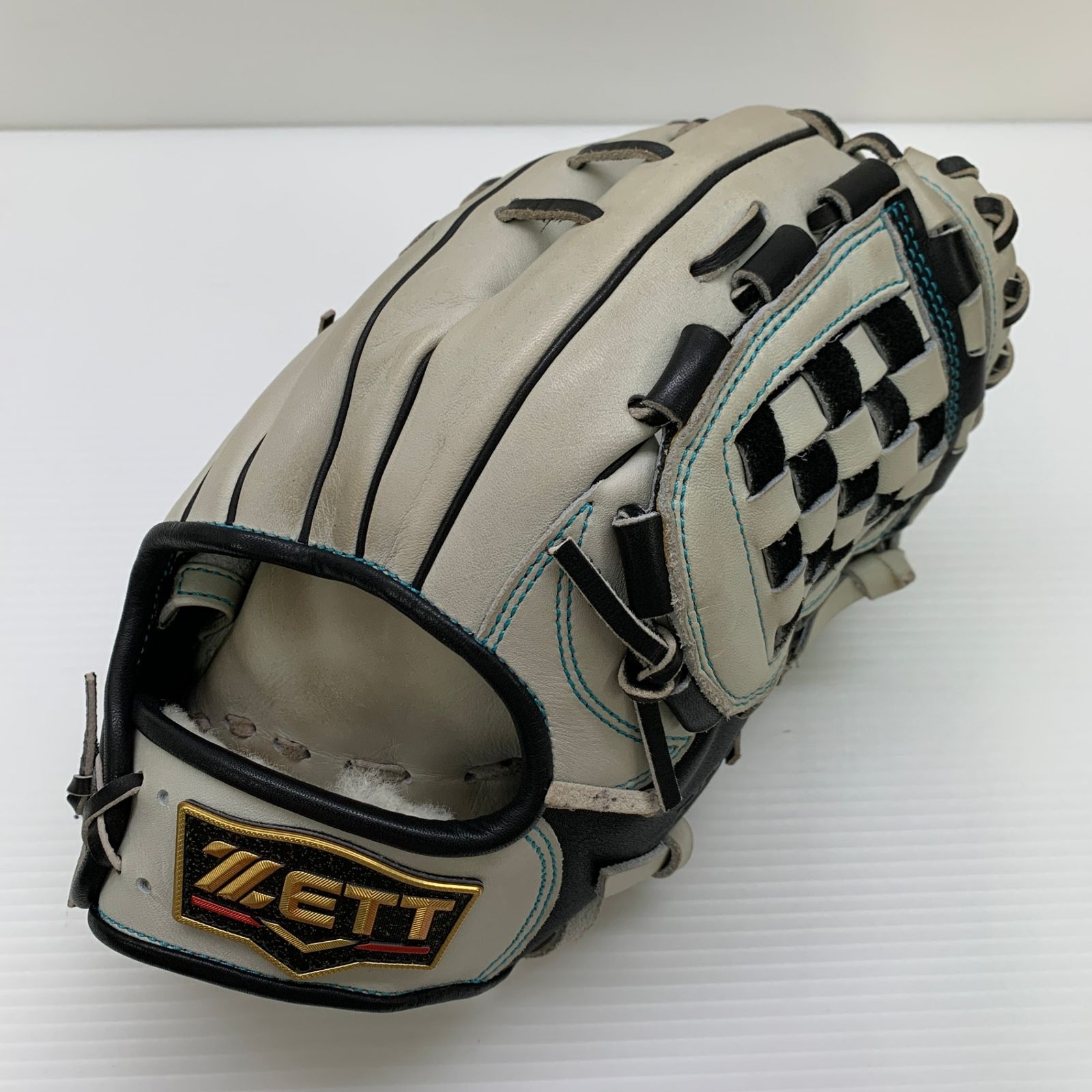 ゼット ZETT プロステイタス PROSTATUS BRGB30561L 軟式 大人 一般 内野手用 グローブ グラブ 右投げ 中古品 グローブ袋付き 野球 8960