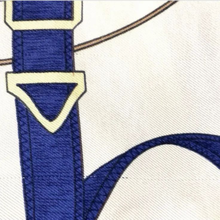HERMES エルメス カレ90 シルク スカーフ Eperon d'Or 黄金の拍車