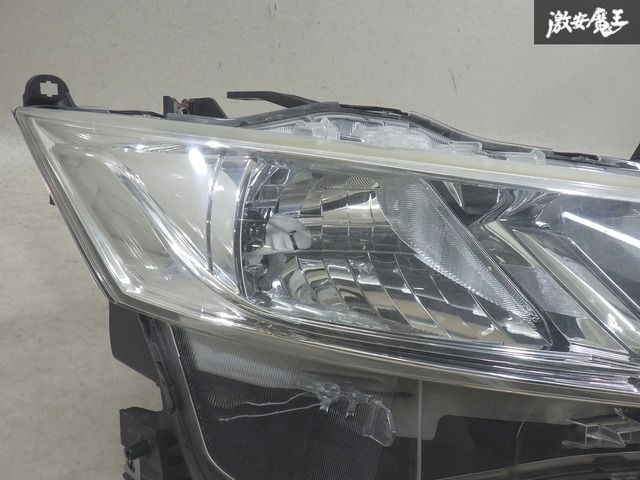日産 純正 C27 セレナ 前期 ハロゲン ヘッドランプ ヘッドライト 右