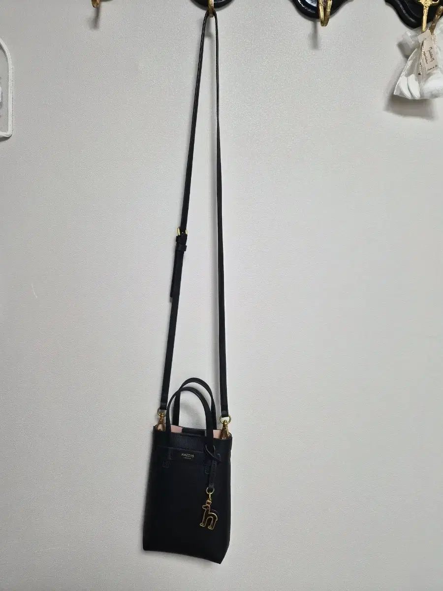 新品 HAZZYS へジス ミニクロスバッグ