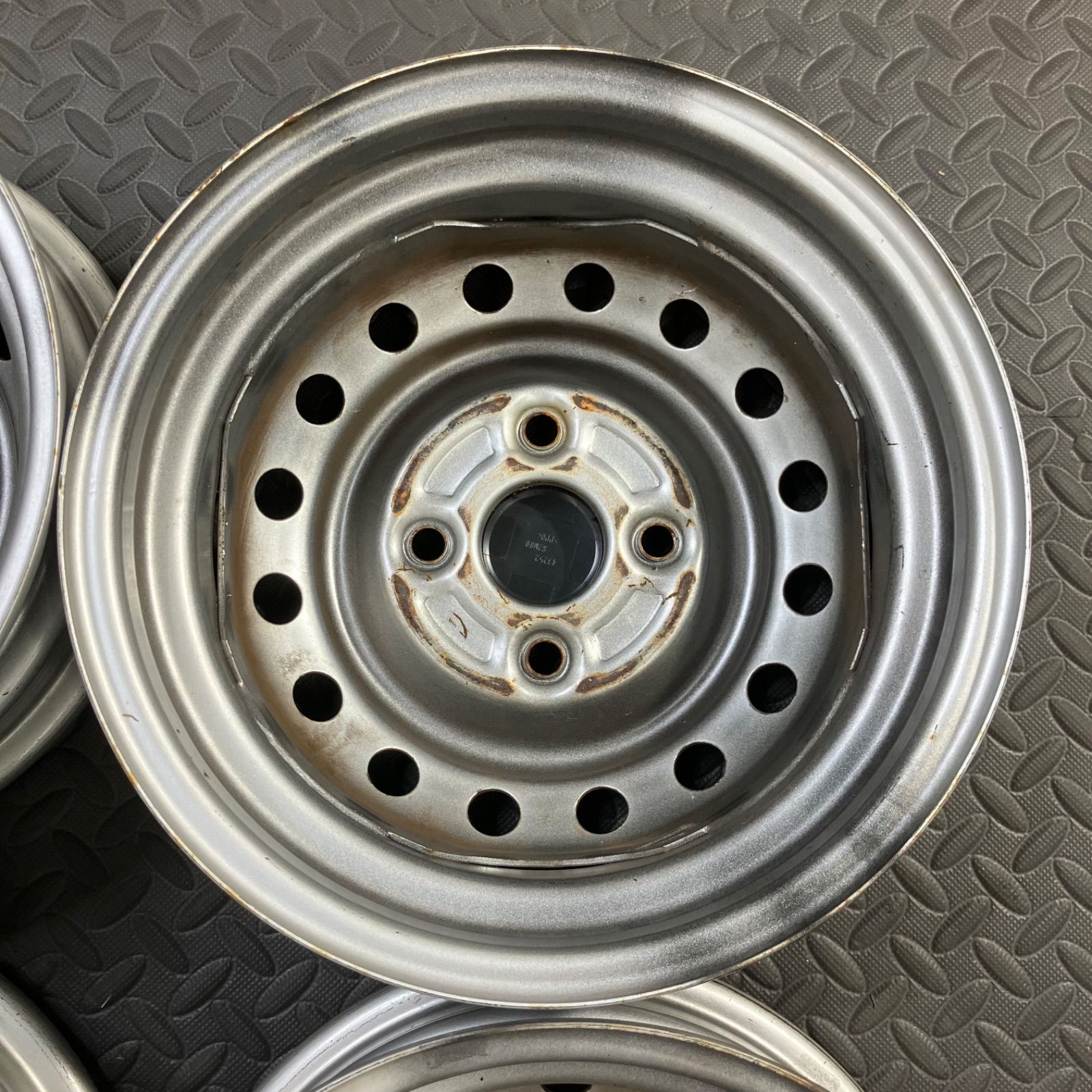 スズキ純正スチールホイール 12×4J+45 PCD100/4H キャリィ エブリイ 鉄