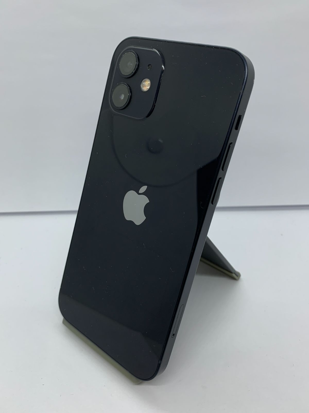 iPhone 12 256GB ブラック 中古 SIMロック解除済 - メルカリ