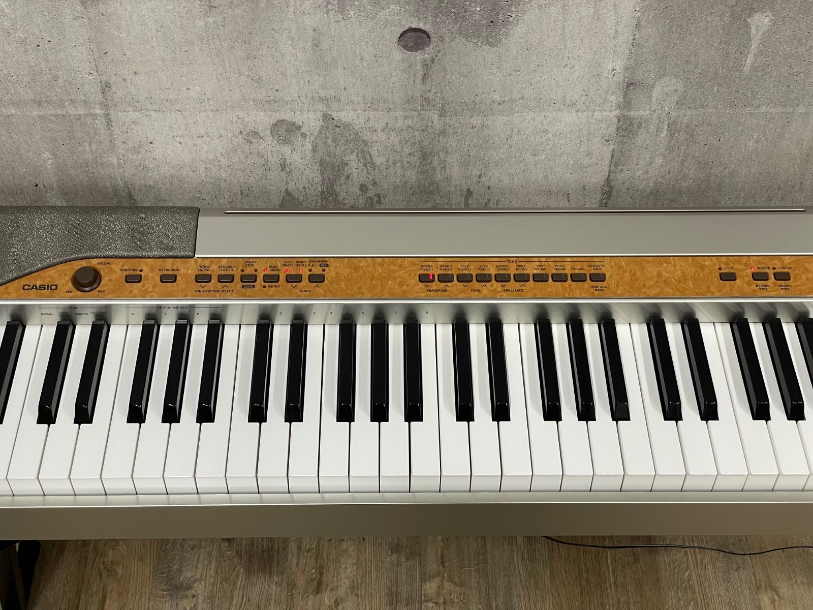 H-06041 CASIO カシオ Privia PX-110 88鍵盤 電子ピアノ 2006年製 H-06041 CASIO カシオ Privia PX-110 88鍵盤 電子ピアノ 2006年製