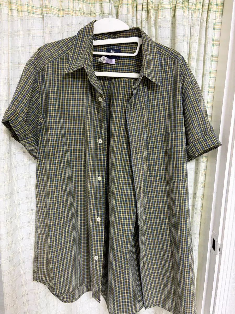 STUSSY シャツ