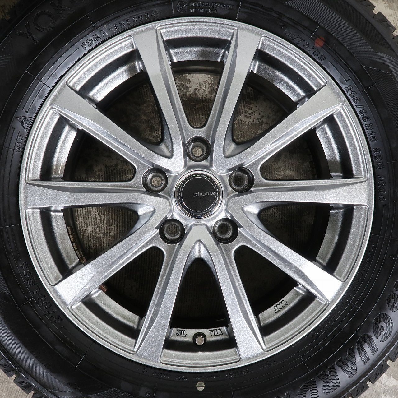 日産 セレナ C28系 等 4本 MiLLOUS 16インチ ホイール 6J +45 5H 