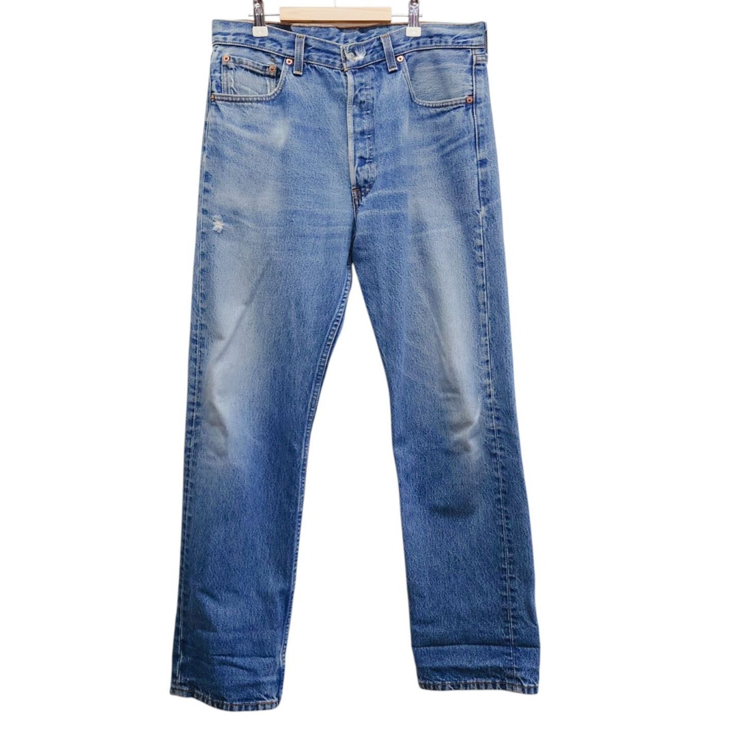 Levi's 501 USA製 W34 L32 リーバイス デニムパンツ ジーンズ ボタンフライ ヴィンテージ アメリカ製 赤タブ 紙パッチ 色落ち ダメージ加工 ストレート メンズ 古着 アメカジ バイカー ゴールデンサイズ 人気 定番 USED