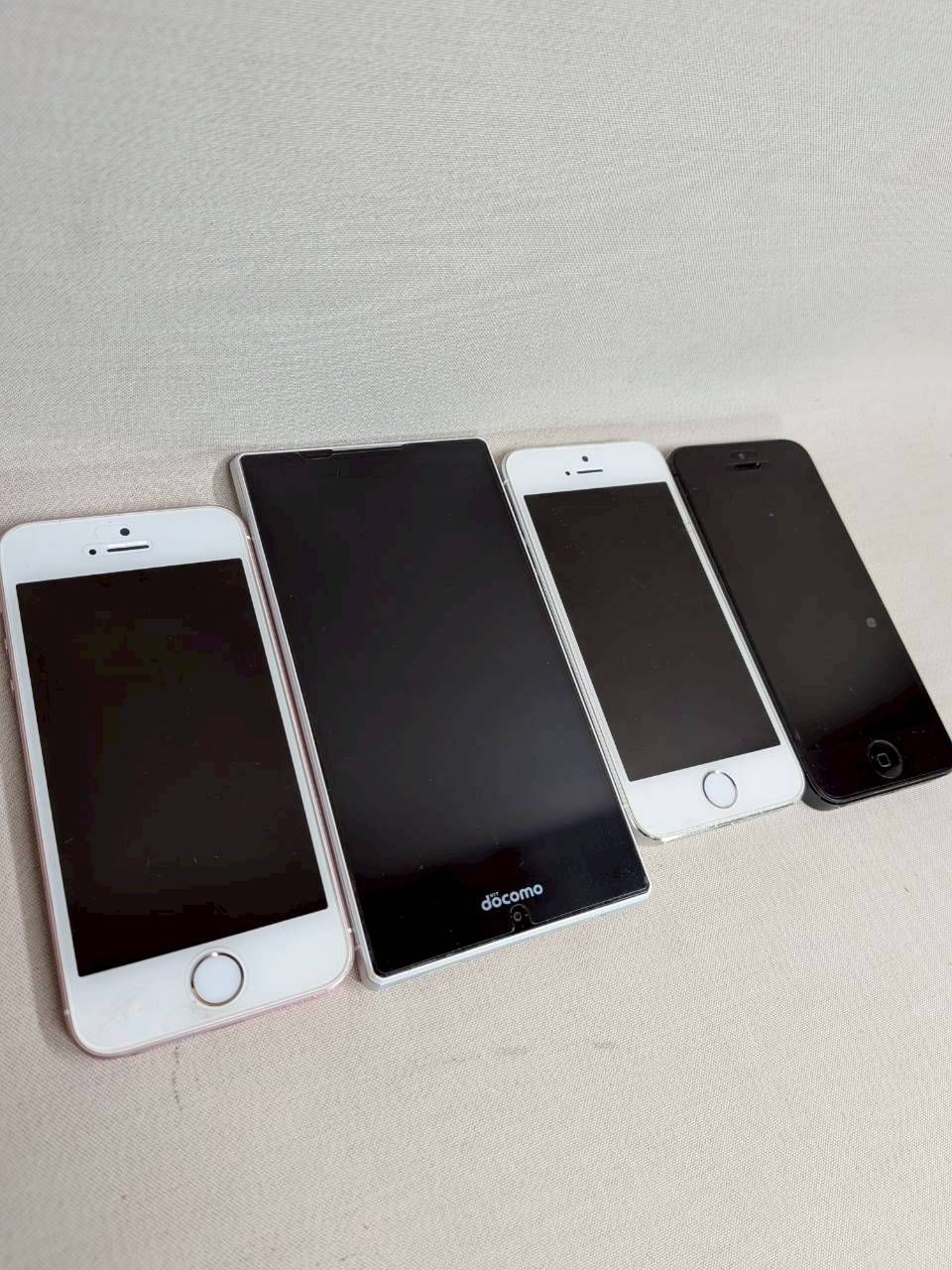 iPhone ジャンク6s 5s 4s 本体のみ 3点セット 部品取り用 ジャンク】iPhone SE 第1世代 / 5s / 5 / AQUOS 4台セット 本体のみ
