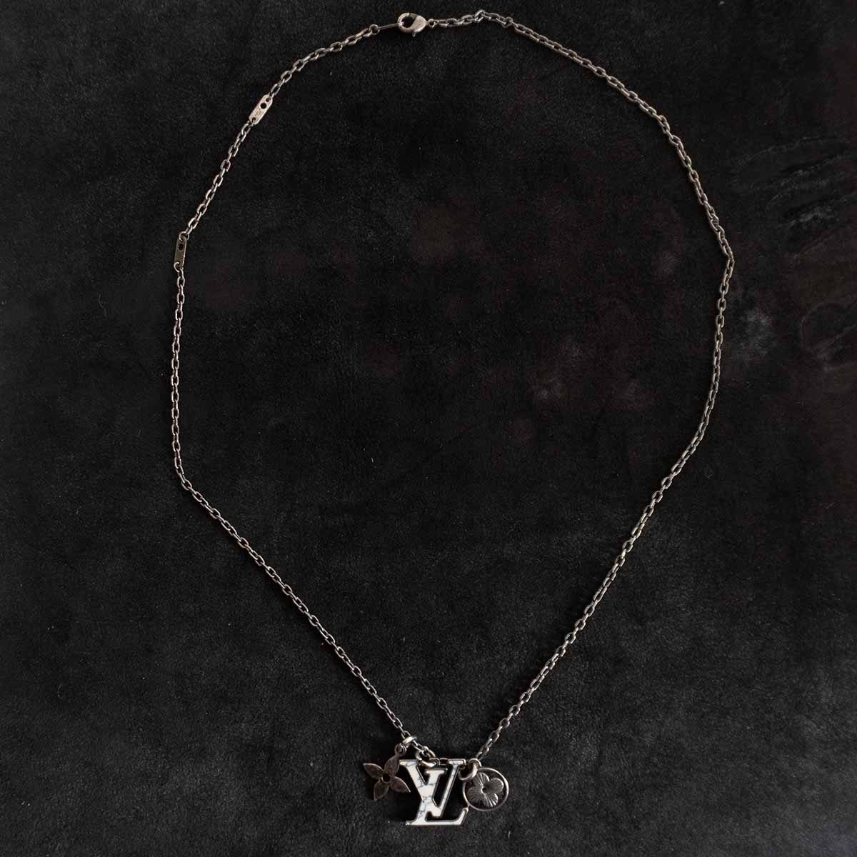 高級品】LOUIS VUITTON【M00317 ペンダント LVイニシャル】 ルイ