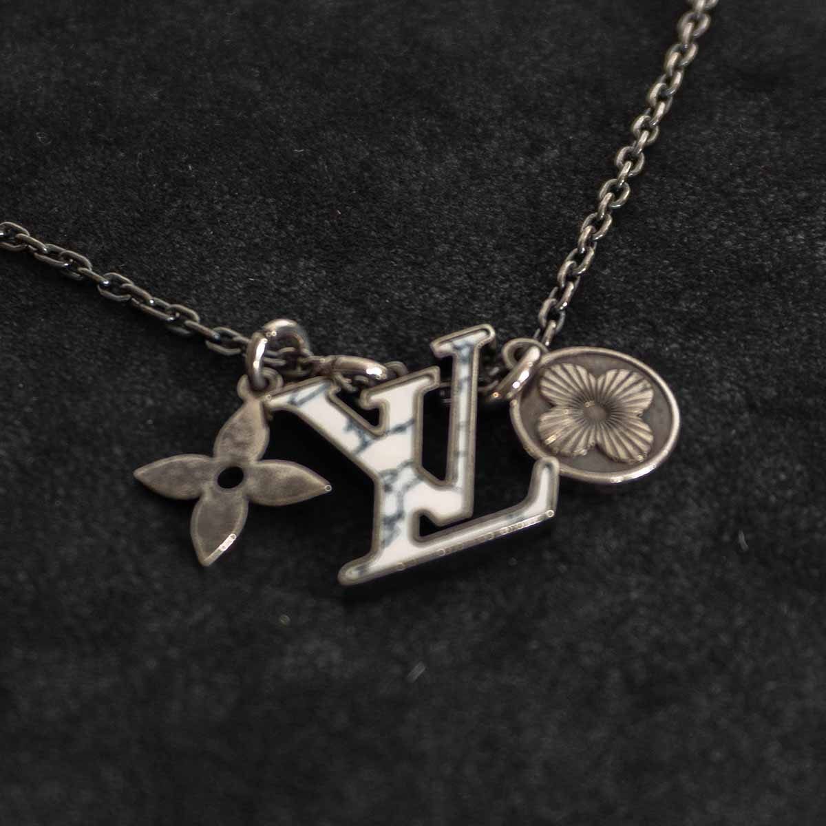 高級品】LOUIS VUITTON【M00317 ペンダント LVイニシャル】 ルイ