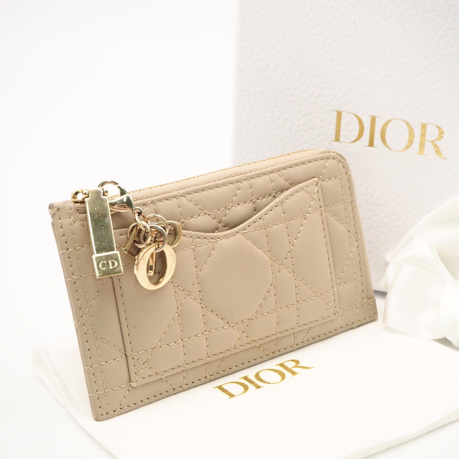 ★3日以内返品可★ 美品 Christian Dior クリスチャンディオール カナージュ ラムスキン Lady Dior Cosmos ジップ カードホルダー S0965ONMJ コインケース ベージュ ラムスキン レディース
