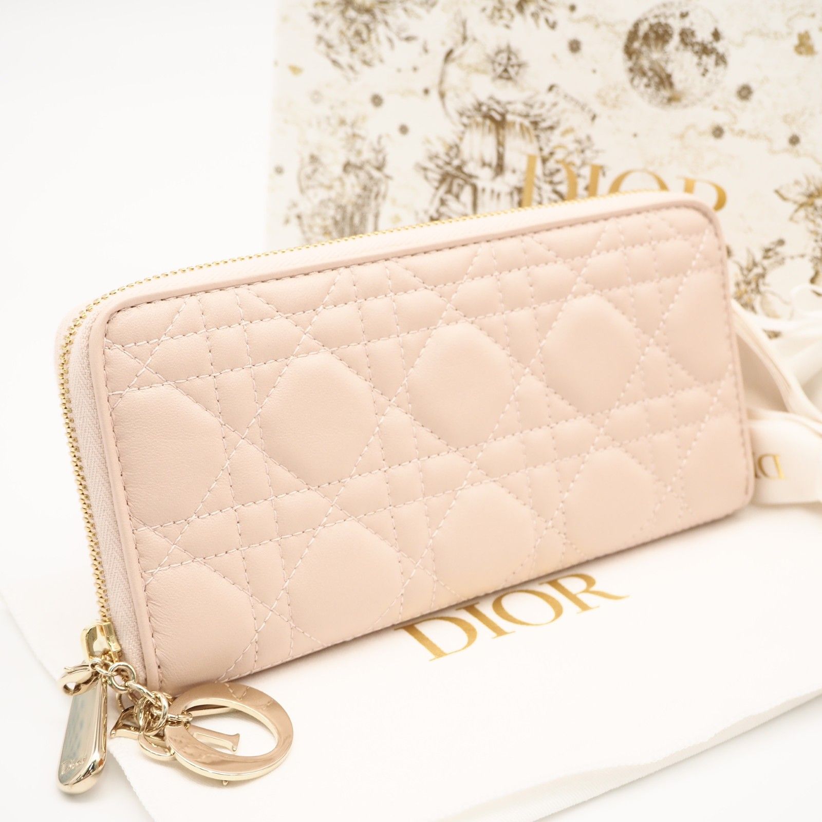 ★3日以内返品可★ 極美品 Christian Dior クリスチャンディオール カナージュ ラムスキン Lady Dior Voyageur ウォレット S0007ONMJ 長財布 ピンクベージュ ラムスキン レディース