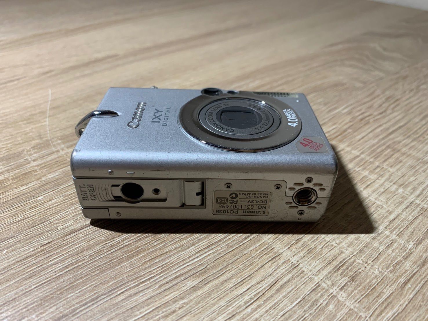 1699 Canon IXY DIGITAL 400 シルバー ジャンク品 デジカメ【コ