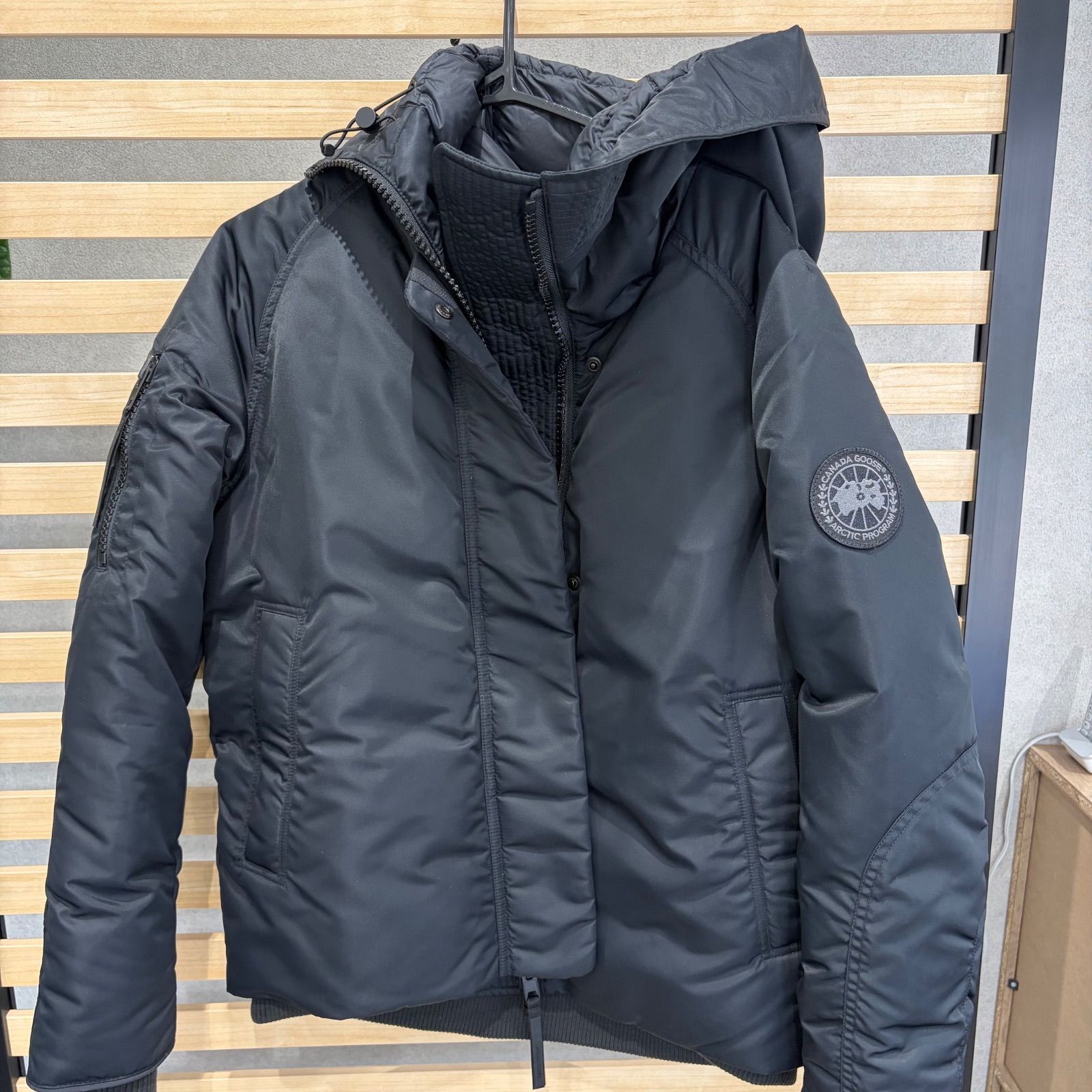 カナダグース CANADA GOOSE ダウンジャケット - メルカリ